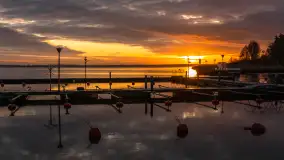 Wschód słońca nad jeziorem Niegocin w Wilkasach, grudzień 2024 r. - zdjęcie 24