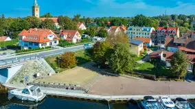 Mikołajki i okoliczne jeziora z drona, wrzesień 2024 r. - zdjęcie 9