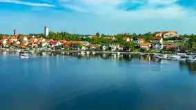 Mikołajki i okoliczne jeziora z drona, wrzesień 2024 r. - zdjęcie 11