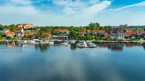 Mikołajki i okoliczne jeziora z drona, wrzesień 2024 r. - zdjęcie 4