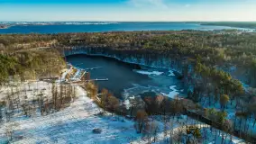 Jezioro Kisajno, Tajty, Piękna Góra w zimowej scenerii z drona - zdjęcie 29