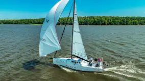 Lipcowe żeglowanie podczas szkoleń żeglarskich na Jezioraku - zdjęcie 19