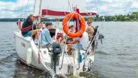 Jeszcze jeden raz nad Jeziorakiem z wizytą w szkole żeglarstwa Ważka - zdjęcie 11