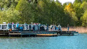 Jezioro Czos, Mrągowo widziane z wody, maj 2025 r. - zdjęcie 15