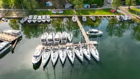 Łabędzi Ostrów i jezioro Kisajno przed Majówką - zdjęcie 10