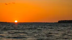 Zachód słońca w Pierkunowie, jezioro Kisajno, czerwiec 2025 r. - zdjęcie 7