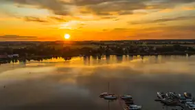 Zachód słońca nad jeziorem Bocznym, Rydzewo z lotu ptaka, lipiec 2025 r. - zdjęcie 29