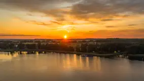 Zachód słońca nad jeziorem Bocznym, Rydzewo z lotu ptaka, lipiec 2025 r. - zdjęcie 27