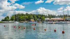 Niedzielny poranek w porcie AZS Wilkasy nad Niegocinem, lipiec 2025 r. - zdjęcie 25