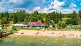 Jezioro Święcajty i Piękny Brzeg z lotu ptaka, sierpień 2025 r. - zdjęcie 1