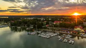 Ryn z lotu ptaka o zachodzie słońca, sierpień 2025 r. - zdjęcie 22