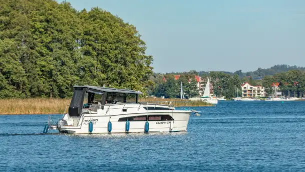 Żagle i ruch na jeziorze Kisajno, ostatnie dni lata, wrzesień 2025 r. - zdjęcie 8