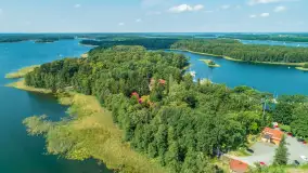 Jezioro Kisajno i port Łabędzi Ostrów na początku września 2025 r. z drona - zdjęcie 25