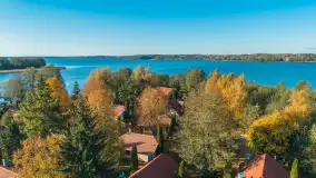 Jezioro Święcajty i Ognisty Ptak z drona, jesień 2025 r. - zdjęcie 18