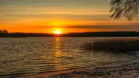 Zimowy zachód słońca nad jeziorem Kisajno, styczeń 2025 r. - zdjęcie 5