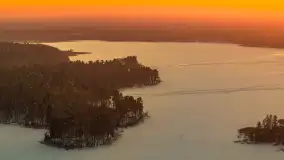 Zachód słońca nad jeziorem Nidzkim, Ruciane Nida z drona, styczeń 2026 r.  - zdjęcie 35