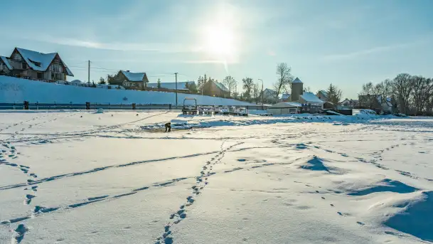 Marina Śniardwy i największe polskie jezioro w zimowej scenerii, styczeń 2026 r. - zdjęcie 11