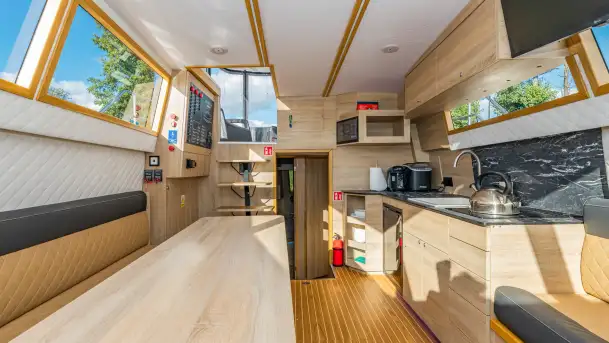 Nautiner E-43 - elektryczny i nowoczesny - zdjęcie 3