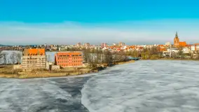 Przedwiośnie w Ełku z drona, okolice ulicy Zamkowej, marzec 2026 r. - zdjęcie 12