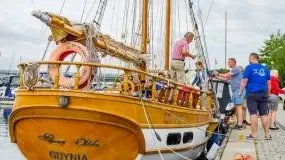 Oldtimery na wodzie w Giżycku: koncert, regaty i parada - zdjęcie 21