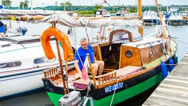 Oldtimery na wodzie w Giżycku: koncert, regaty i parada - zdjęcie 8