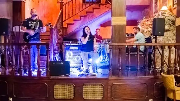 Zdjęcia: Załoga Dr. Bryga przybiła do portu Ognisty Ptak  - zdjęcie 3