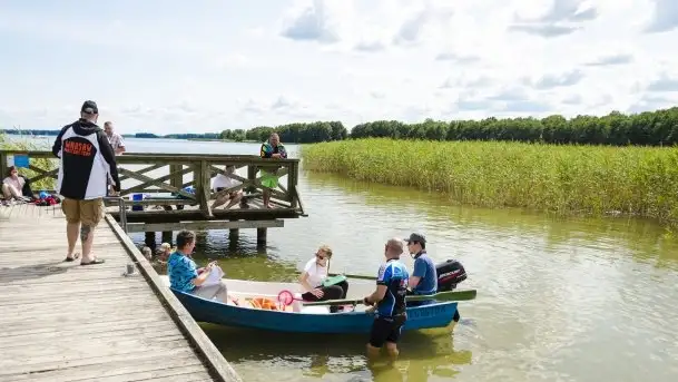 Zdjęcia: Wypłynęli po rekord świata! Czy uda im się przepłynąć 170 km wpław?  - zdjęcie 1