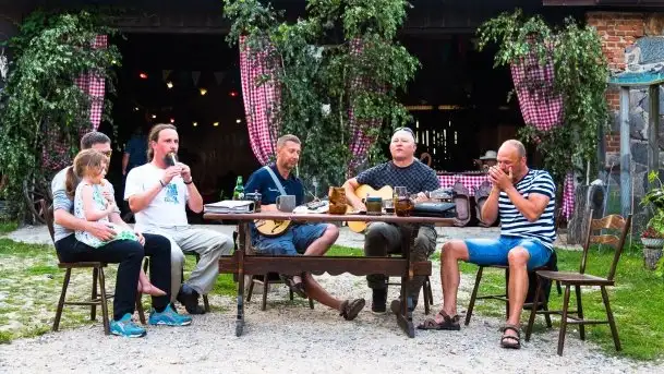 Zdjęcia: Hulańce i swojskie jadło w doborowym towarzystwie - zdjęcie 4