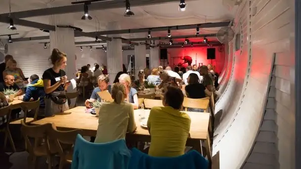 Zdjęcia: Fantastyczny wokal w sztynorckiej restauracji - zdjęcie 11