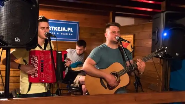 Zdjęcia: Szanty o współczesnym zabarwieniu w Tawernie Keja  - zdjęcie 7