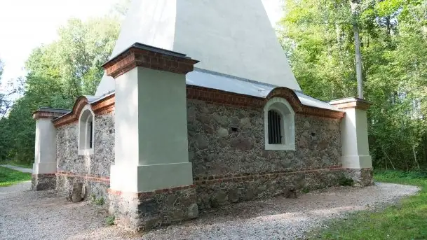 Zdjęcia: Piramida w mazurskim miejscu mocy - zdjęcie 2