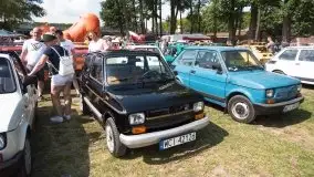 Zdjęcia:  Zlot "maluchów" w Giżycku. Nie ma klimy, ale jest klimat - zdjęcie 20