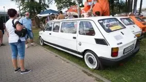 Zdjęcia:  Zlot "maluchów" w Giżycku. Nie ma klimy, ale jest klimat - zdjęcie 28