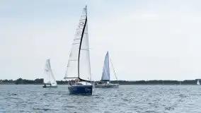 Zdjęcia: Popłynęli na cześć Wolnych Polskich Żeglarzy - zdjęcie 44