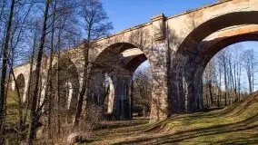 Zdjęcia: Mosty w Botkunach i Kiepojcach - tajemnicze i schowane w lasach - zdjęcie 9