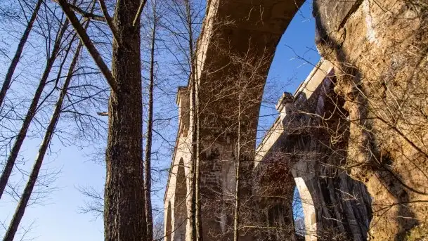 Zdjęcia: Mosty w Botkunach i Kiepojcach - tajemnicze i schowane w lasach - zdjęcie 7