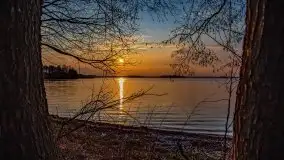 Marcowy zachód słońca nad jeziorem Dobskim - zdjęcie 11