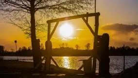 Tło Dla Mew i Marina Rydzewo w kolorach zachodu słońca - zdjęcie 9