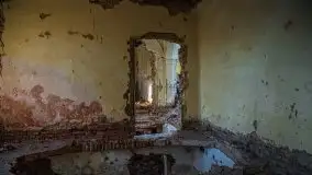 Niszczejąca perełka włoskiej architektury w Silginach - zdjęcie 36