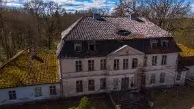 Pałac w Bęsi, na który rzucono klątwę - zdjęcie 24