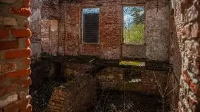 Zdjęcia: Pałac w Prośnie – monumentalna, romantyczna i tajemnicza ruina - zdjęcie 13