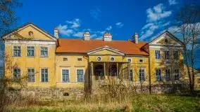 Zdjęcia: Pałac w Skandławkach – do kupienia romantyczna pozostałość dawnych Mazur - zdjęcie 38