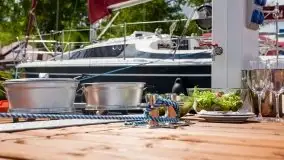 Zdjęcia: W Mikołajkach zamówisz posiłek z dostawą na jacht! - zdjęcie 3