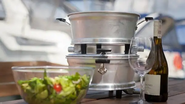 Zdjęcia: W Mikołajkach zamówisz posiłek z dostawą na jacht! - zdjęcie 1