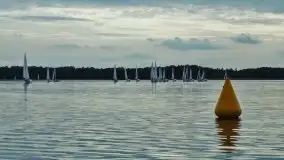 Zdjęcia: Poradnik motorowodny, skuterem i jachtem motorowym przez Mazury - jezioro Mamry - zdjęcie 17