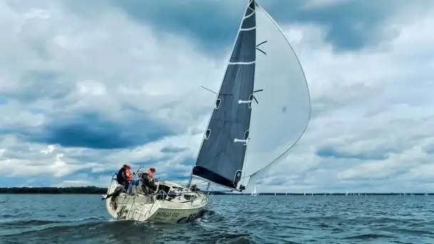 Zdjęcia: Poradnik - motorowodne Mazury - jeziora Kisajno i Tajty - zdjęcie 1