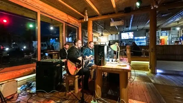 Załoga Dr Bryga w niepełnym składzie w tawernie Rozbitek w Wilkasach - zdjęcie 8