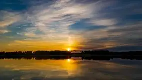 Zachód słońca, widok z wody na jezioro Święcajty - zdjęcie 9