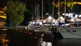 Port AZS Wilkasy skąpany w ciemnościach nocy - zdjęcie 38