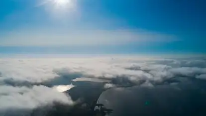 Mgła nad jeziorem Dargin i Nowym Harszem